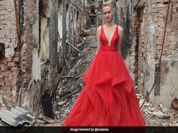 Ukraine War: Teenager's Photo In Front Of Bombed School Moves Internet Ukraine War: Teenager's Photo In Front Of Bombed School Moves Internet