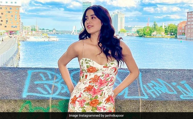Next Stop On Janhvi Kapoor's Travel Diaries: Berlin. See Stunning Pics