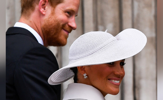 Harry, Meghan Join Royals At Queen's Platinum Jubilee Service