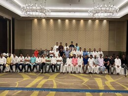 Maharashtra Crisis Live Updates: Team Thackeray To Meet Tomorrow As Sena Crisis Grows Maharashtra Crisis Live Updates: Team Thackeray To Meet Tomorrow As Sena Crisis Grows
