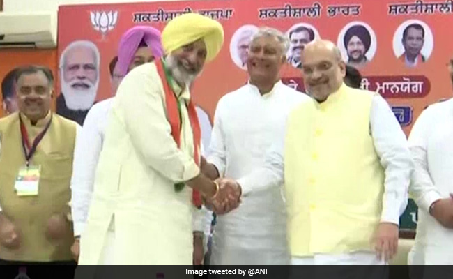 पंजाब: कांग्रेस के चार वरिष्ठ नेता 'हाथ' का साथ छोड़कर बीजेपी में हुये शामिल