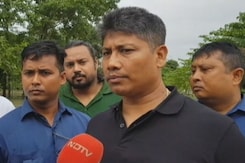 "Trying To Save Lives": Assam Minister Tours Flood-Hit Areas "Trying To Save Lives": Assam Minister Tours Flood-Hit Areas