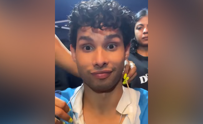 Siddhant Chaturvedi's Latest Post Leaves Fans Guessing If He Is Talking About Navya Naveli Nanda