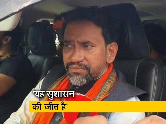 आजमगढ़ में सपा को बड़ा झटका, अखिलेश यादव की सीट पर निरहुआ ने मारी बाजी