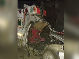 जम्मू-कश्मीर: शोपियां में किराए पर लिए गए वाहन में विस्फोट, घायल हुए 3 जवान; जांच में जुटी पुलिस जम्मू-कश्मीर: शोपियां में किराए पर लिए गए वाहन में विस्फोट, घायल हुए 3 जवान; जांच में जुटी पुलिस