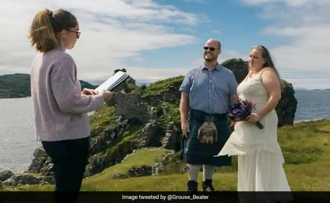Islanders In Scotland Save US Couple's Wedding After Their Luggage Disappeared: Report