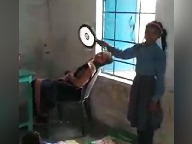 Bihar Student Fans Sleeping Teacher In Class; Outrages Social Media