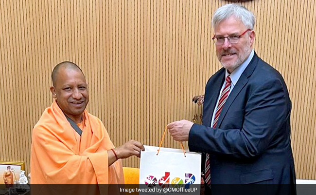 Israeli Envoy Meets Yogi Adityanath, Discuss Investment In Defence Corridor