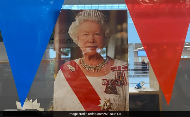 Man Posts Face-Swapped Photo Of Queen Elizabeth, Claims No One Noticed It