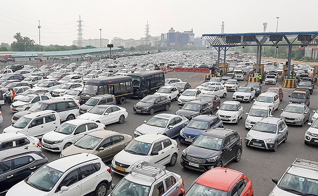 Jams At Delhi Borders Amid Checks Over <i>Bharat Bandh</i>, 'Agnipath' Protests