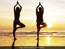 International Yoga Day 2023: डेली रूटीन में शामिल कर लीजिए ये 5 योग, 50 की उम्र में भी दिखेंगे जवां, हर कोई पूछेगा राज