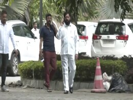 "अब मुंबई पहुंचेंगे", शिवेसना के बागियों का नेतृत्व कर रहे एकनाथ शिंदे बोले "अब मुंबई पहुंचेंगे", शिवेसना के बागियों का नेतृत्व कर रहे एकनाथ शिंदे बोले