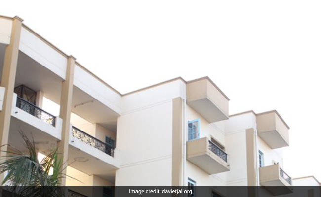 Students Fighting Over Birthday Party Contribution Fall From Hostel Building In Punjab, 1 Dead