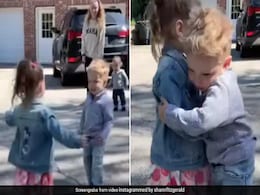 Watch: मासूमियत से भरी इस मुलाकात पर दिल हार बैठे नेटिजन्स, देखें Viral Video Watch: मासूमियत से भरी इस मुलाकात पर दिल हार बैठे नेटिजन्स, देखें Viral Video
