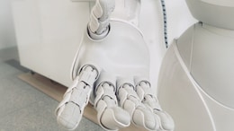 Dubai To Soon Have Robot Chef To Prepare And Serve Meals At Eateries