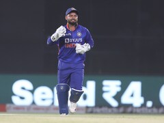 "Slightly Overweight And Bulky": Ex-Pak Spinner Questions Pant's Fitness