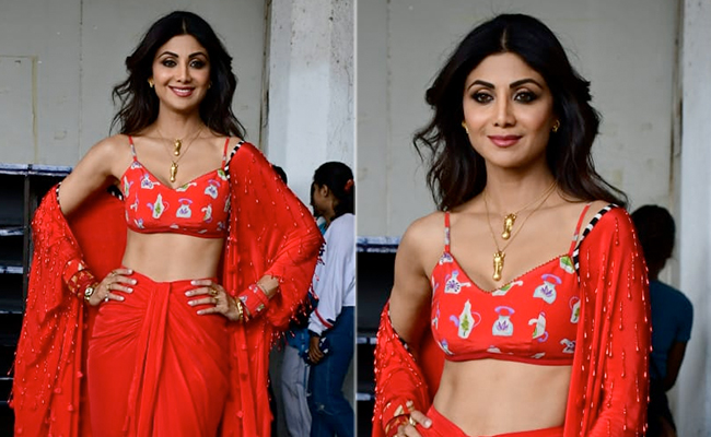 Shilpa Shetty's Fusion Ethnic Look Could Paint The Whole Town Red