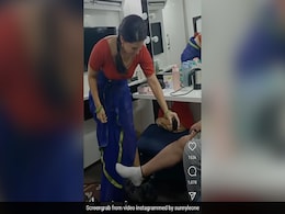 Sunny leone ने डॉक्टर बन किया इलाज, दवा डालते ही शख्स की निकल पड़ी चीख, ये मजेदार वीडियो देख नहीं रुकेगी आपकी हंसी Sunny leone ने डॉक्टर बन किया इलाज, दवा डालते ही शख्स की निकल पड़ी चीख, ये मजेदार वीडियो देख नहीं रुकेगी आपकी हंसी