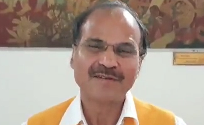 "Hindi Not My Mother Tongue": Congress Leader Amid "<i>Rashtrapatni</i>" Row