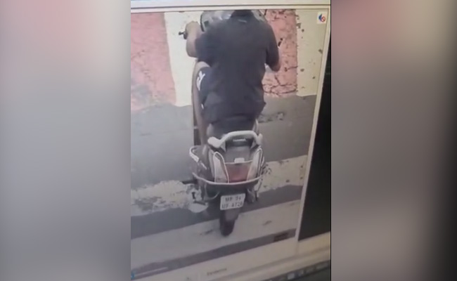 Bhopal Student On CCTV, A "Prophet" Text Message, And A Suicide