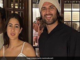 "I Love How...": Vijay Deverakonda Reacts To Sara Ali Khan's Wish To Date Him "I Love How...": Vijay Deverakonda Reacts To Sara Ali Khan's Wish To Date Him