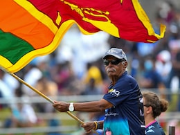 "Lunatic" Politicians Can't Stop Cricket-Mad Sri Lanka Grandfather "Lunatic" Politicians Can't Stop Cricket-Mad Sri Lanka Grandfather