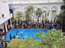 Video: Protesters Swim In Lankan President's Pool Video: Protesters Swim In Lankan President's Pool