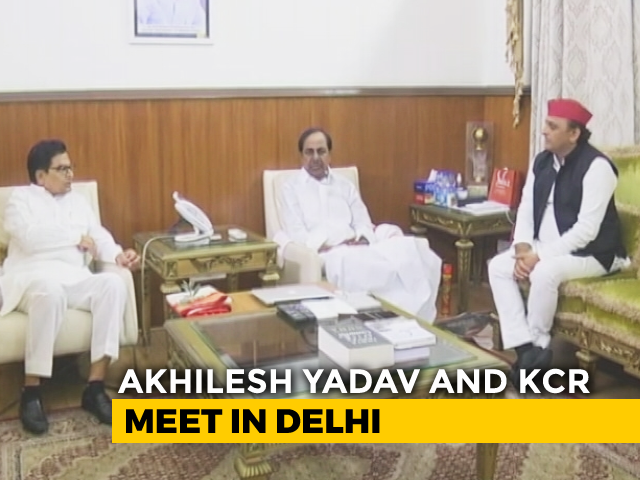 Telangana's KCR Meets Akhilesh Yadav To Discuss 'National Issues'