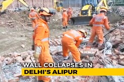 5 Dead, 9 Injured In Wall Collapse At Godown In Delhi 5 Dead, 9 Injured In Wall Collapse At Godown In Delhi