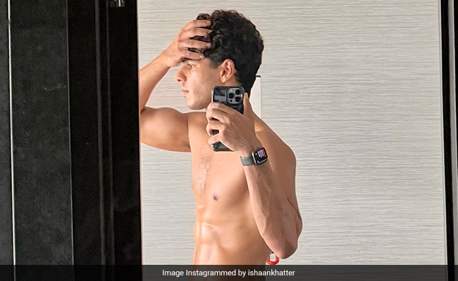 Ishaan Khatter's DMs Made Him Post This Pic: "They Were Hilarious"
