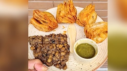 How To Make Amritsari-Style Satpura - A Snack Served With Chole And Chutney