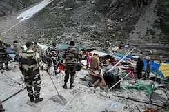 Amarnath Pilgrims Wait For Yatra To Resume After Cloudburst Incident Amarnath Pilgrims Wait For Yatra To Resume After Cloudburst Incident