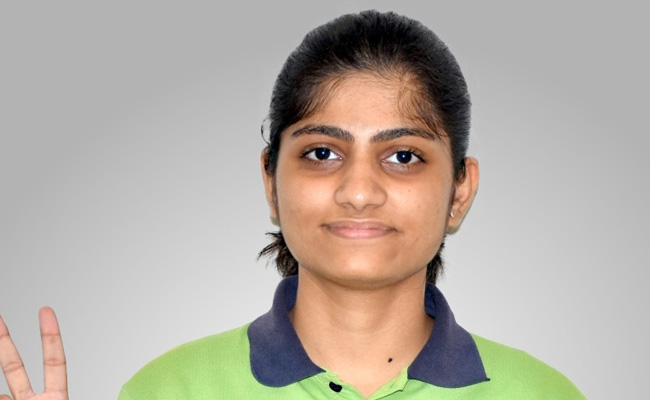 JEE Main 2022 Topper: जेईई मेन में स्नेहा पारीक ने किया टॉप, सत्र 2 नहीं देंगी, सीधे जेईई एडवांस की करेंगी तैयारी