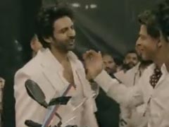ICYMI: Kartik Aaryan's Fanboy Moment With Shah Rukh Khan