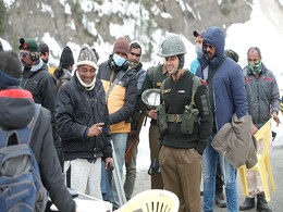 Dulquer Salmaan's <i>Sita Ramam</i> Cast Shoots In Kashmir. "It's Like Stepping Into A Photograph," He Said Dulquer Salmaan's <i>Sita Ramam</i> Cast Shoots In Kashmir. "It's Like Stepping Into A Photograph," He Said