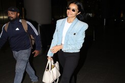 Shraddha Kapoor Checks Into Mumbai Shraddha Kapoor Checks Into Mumbai