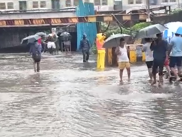 Mumbai On Rain Alert, Heavy Showers, Waterlogging In Several Areas