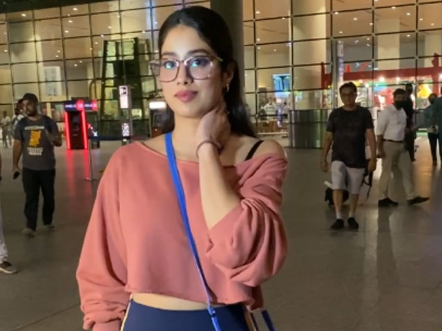 Janhvi Kapoor Aka Jerry's Airport Diaries