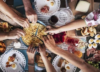 Where Do You Like To Eat On Vacation? Twitter Users Discuss In Viral Thread Where Do You Like To Eat On Vacation? Twitter Users Discuss In Viral Thread