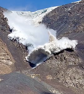 5bod8jp_avalanche-caught-on-