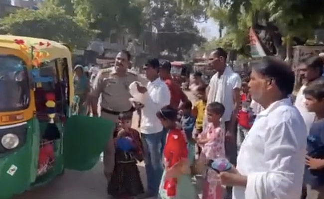 Viral Video: UP Cops Stop Autorickshaw, Find 27 Passengers Inside