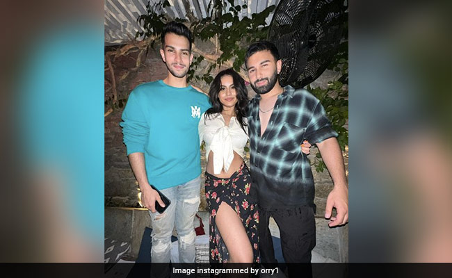 More Unseen Pics From Nysa Devgn's Greece Vacation