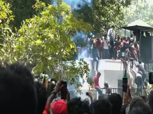 Huge Crowd Outside Acting Sri Lankan President R Wickremesinghe's Office