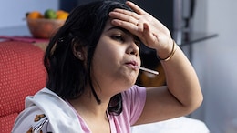 Fever First Aid: बढ़ने लगे शरीर का तापमान तो न करें नजरअंदाज, बुखार होने पर सबसे पहले लें ये फर्स्ट एड