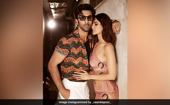 <i>Shamshera</i> Stars Ranbir Kapoor And Vaani Kapoor Once Again Set The Internet On Fire