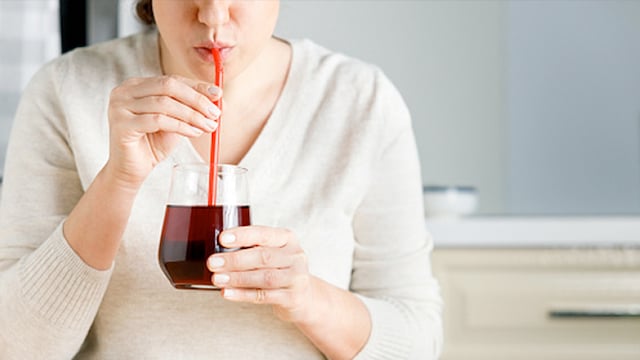 Healthy Eating: Pomegranates can also be consumed in a juice form