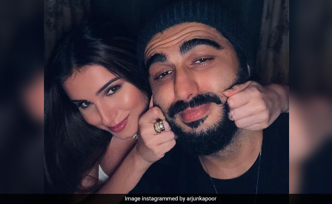 <i>Ek Villain Returns</i>: Tara Sutaria Is "Obsessed With Pulling" Arjun Kapoor's Cheeks. But Why?