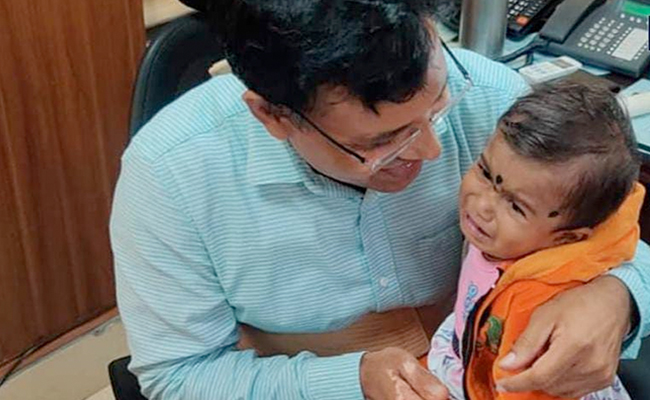 10 माह की बच्ची की रेलवे में नौकरी पक्की, रायपुर रेलवे डिवीजन की अनोखी घटना