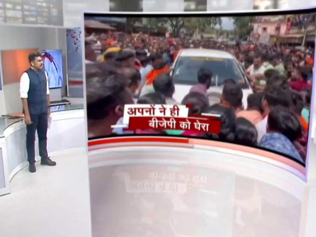 कर्नाटक में बीजेपी नेता की हत्या के बाद कार्यकर्ताओं का सामूहिक इस्तीफा