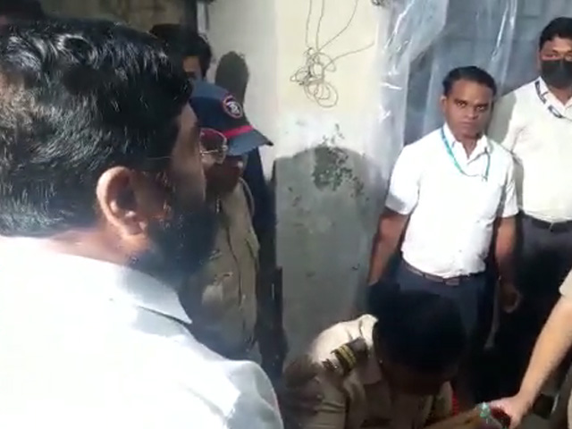 Watch: Eknath Shinde Spots Injured Woman Cop In Crowd, Gets Her To Hospital